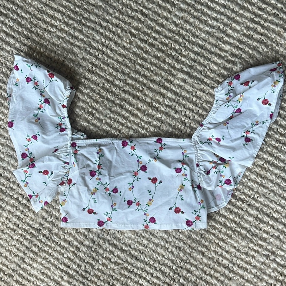 Zara White Floral Flutter Sleeve Top